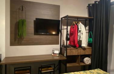 À 50 metros do shopping frei caneca - Foto 1