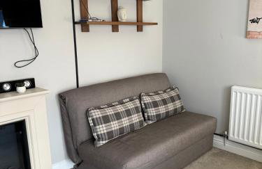 City Stay with Jacuzzi Gym Free Parking 2 Spaces - Photo 10