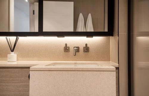 Lux and Large 2 bed Battersea Power Station - Foto 20