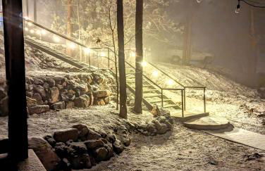 Relax & Recharge in Cozy Pinetop 2BR Retreat - Foto 15