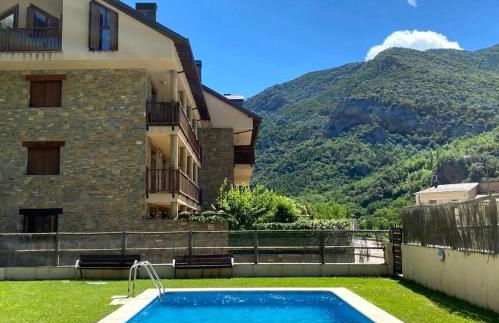 El Secret del Pirineu - L'Amfitriona - Foto 2