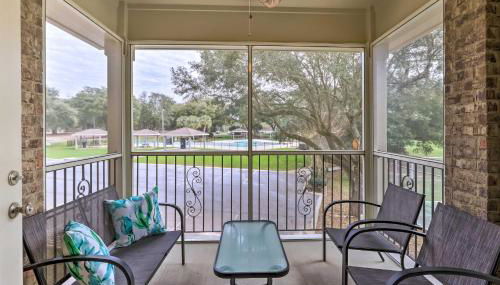 Diamondhead Condo - Marina, Pool Access and Golfing! - Foto 2