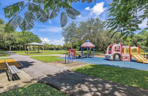 Free Heated Pool Oasis 2 King Beds Near Beach - Foto 47