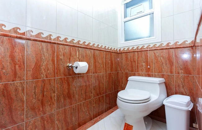 Grand Spacious Suite near YVR by Elevate Rooms - Foto 19