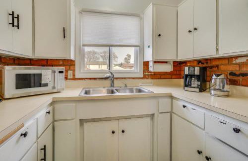 2 Mi to Dtwn St Paul Home with Private Deck and Yard! - Foto 10