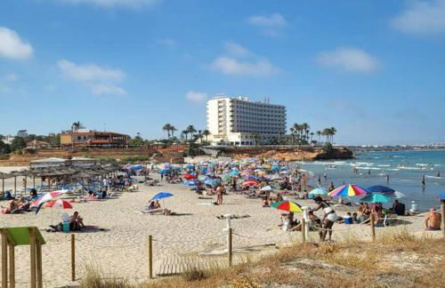 Casa Mario, La Zenia Boulevard area,fantastic 2 bedrooms, 2 bathrooms house with communal swimming pool and barbecue - Photo 30