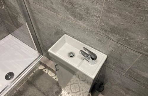 Stylish Home - Close to City Centre, Anfield Stadium - Free Parking - Foto 28