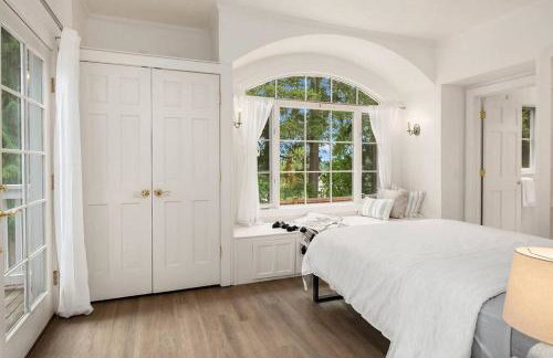 DT Bellevue Hidden Gem With a View & AC - Foto 9