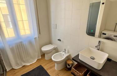 Modern Home near Hospital and City Center - Photo 20