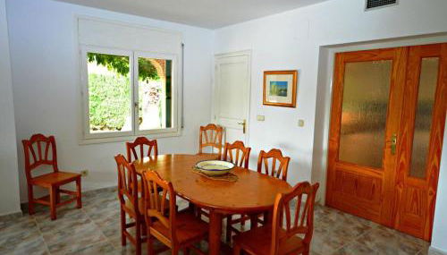 Casa con Piscina, Wifi, A/A y Barbacoa en Sant Pere Pescador - ES-89-82 - Foto 5