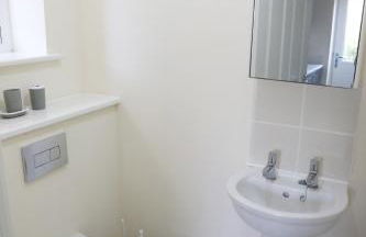 Spacious home with office and double driveway & FREE Wifi By ULTIMATE HOMES AWAY - Foto 28