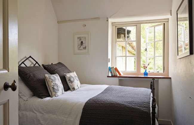 Drakestone House Manor With Breathtaking Cotswolds Views - Photo 5