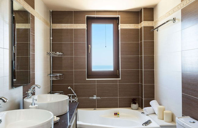 Stylish Villa Katifes With Private Pool, Amazing Views of the Sea and Close to the Beach - Photo 13