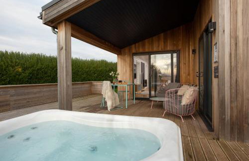 Charterhouse, Strawberryfield Park - Photo 24