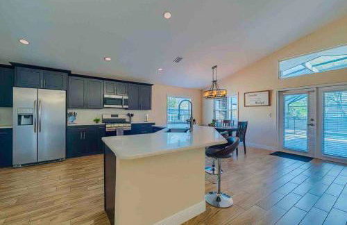 Spacious Home - Heated LED Pool & Ping Pong - Foto 7