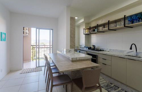 Apartamento 150m da PRAIA com SACADA, WI-FI AR CONDICIONADO, PISCINA, PORTARIA 24h, PLAYGROUND e vaga de GARAGEM - Foto 23