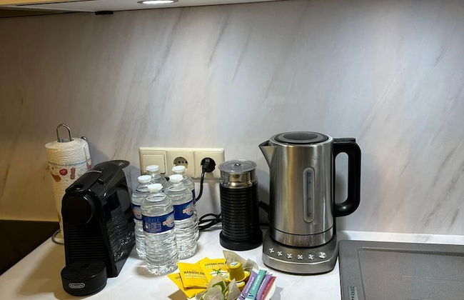 Bright 2 bedrooms flat w parking&balcont - Foto 9