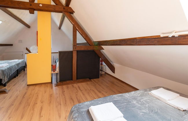 Family Villa Near Lake - Photo 6