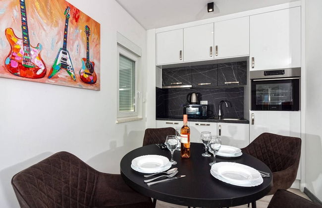 Modern Apartments With Private Balcony Kaštel Novi - Foto 15