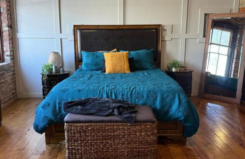 Exposed Elegance - Foto 14