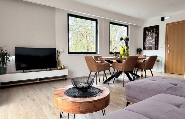 Solsalt 1min Walk to Beach 1min From Everything - Photo 1