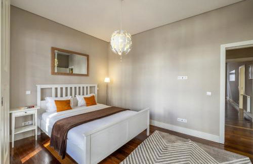 Cardosas Square Living - Photo 23