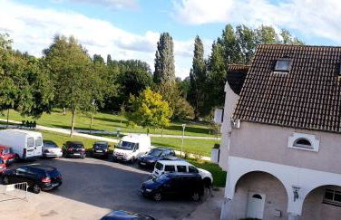 Magnifique F2 avec terrasse et parking, proche d'un parc et à 7 minutes à pieds de la Gare - Foto 29