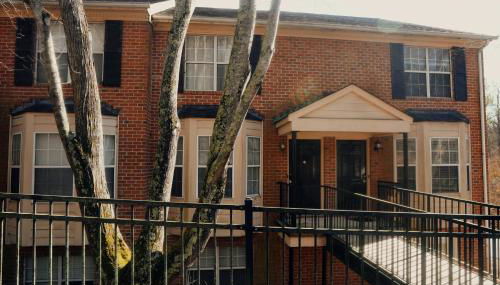 Recently Renovated Condo! - Photo 2