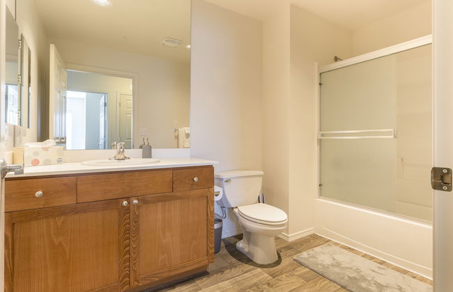 Domicile Suites at Elliott Bayview - Photo 21