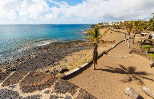 Villa Irene Lanzarote en Costa Teguise en complejo con piscina comunal - Foto 34