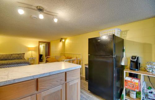 Dock and Water-View Deck Home on Lake Dardanelle - Foto 22