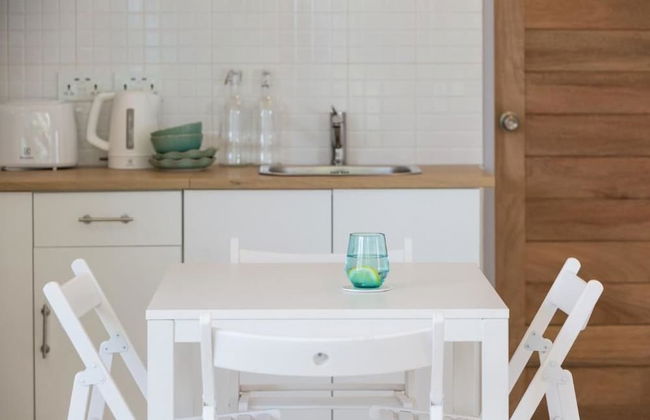 Sam-kah Karibu Beach House - Photo 9