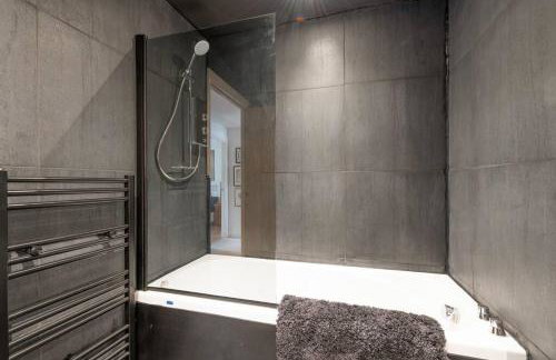 Calming Sea View City Apartment - Foto 7