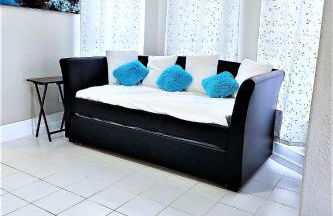 Furnished Home for Traveling Nurses, Corporate Stay Mid-Term Galveston-only 10Min to UTMB-7 Min to Cruise Port-1 Block to Beach Pleasure Pier- Large 3Bed-2Bath-7 Beds-CasaAzul 2605B - Foto 7