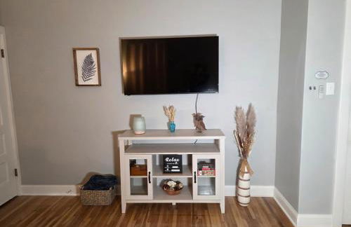 Relaxing Downtown 1 Bed, Dog Friendly Apartment with Deck, Dog Exercise Area - Foto 34