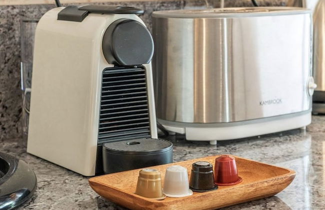 Bantry Beach Luxury Suites - Photo 23