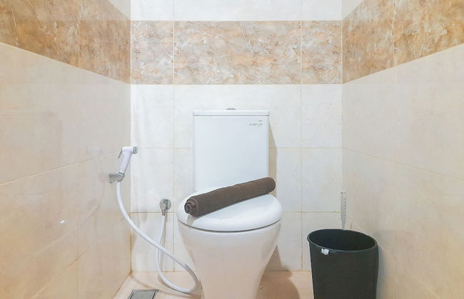 Tranquil And Modern Studio At Mataram City Apartment - Foto 8