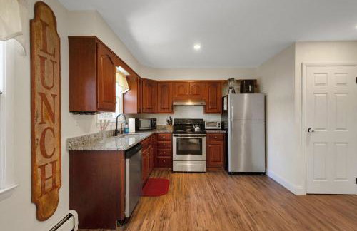 Melvin Village - 5 Bed 3 Bath Arcade Near Lake Pet Friendly fee applies - Foto 32