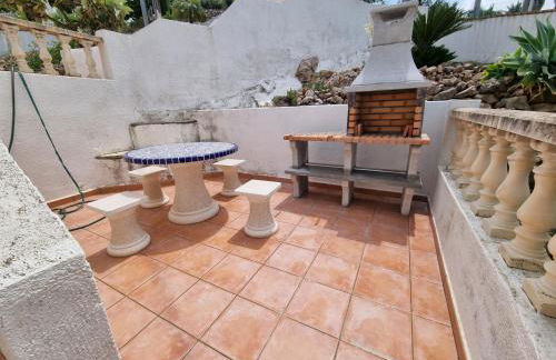 Self Contained hillside Villa with stunning vistas - Foto 3