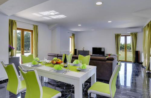 Villa in Pazin with Private Pool - Foto 16