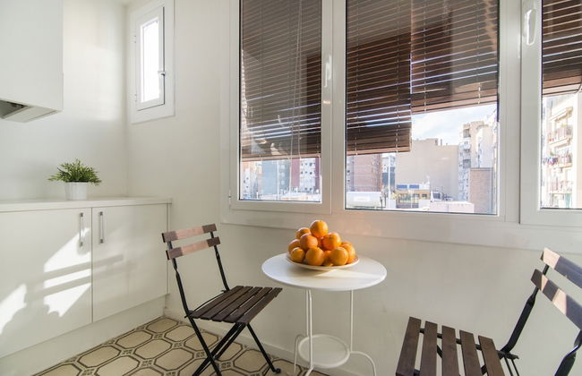 Happy People Gaudi Sant Pau - Foto 16