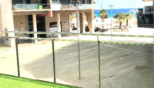 Ideal for families on the beach in Barcelona with a pool - Foto 3