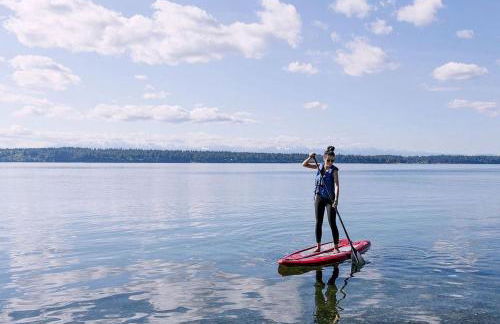 Incredible Sunset at Beachfront Glamping Cabin on Private, Herron Island with Fire Pit and Kayaking near Olympia, Washington - Foto 10