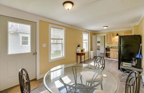 Walk to Beach House with Deck and Yard in Lubec! - Foto 11