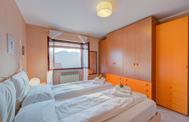 Casa Angiolina Lake Mountain View - Photo 11