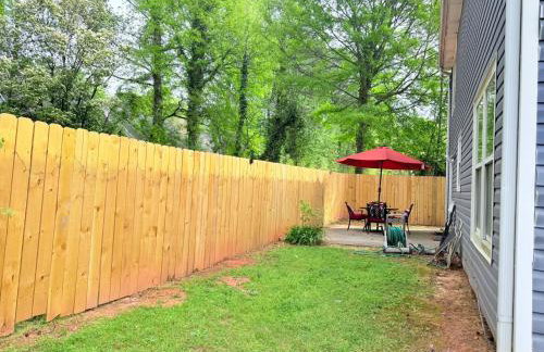 Large 3BR Home for Families and Work Stays With Fast WIFI - Foto 2