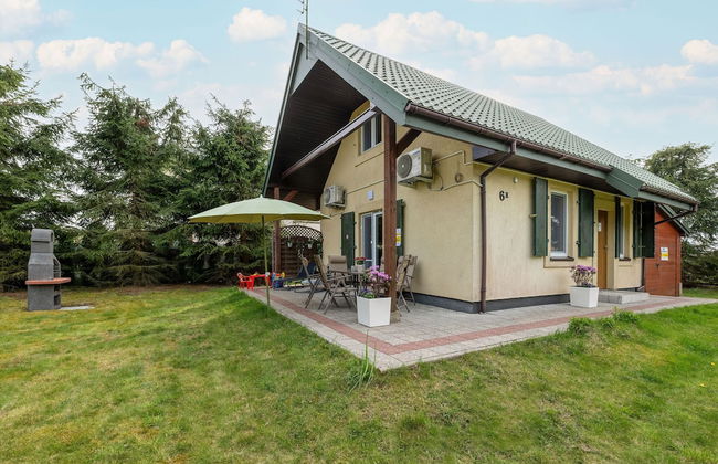 Beautiful House With Garden by Renters - Photo 1