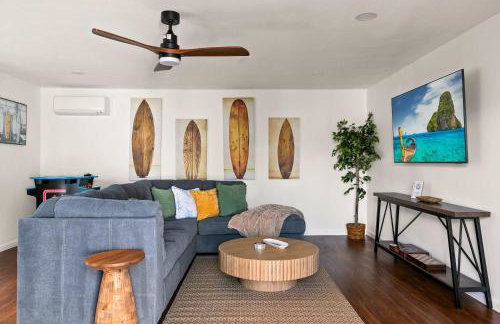 Family Oasis with Hot Tub and Dedicated Workspace - Foto 9