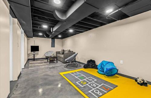 Newly Renovated 4 Bedroom 2 Bath Downtown Dearborn - Foto 23