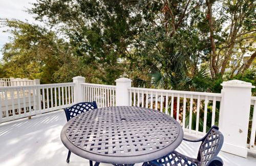Luxury cottage with pools & multiple decks, 1/2 block to beach - Foto 36